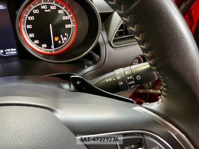 Suzuki SWIFT 2017-01 7458202-19