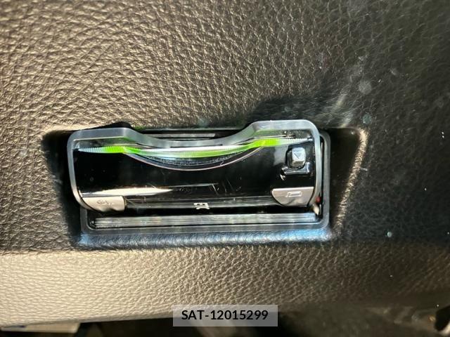 Suzuki SWIFT 2012-09 7562940-20