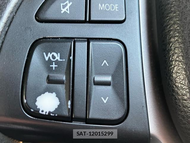 Suzuki SWIFT 2012-09 7562940-21