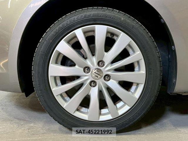 Suzuki SWIFT 2012-12 7879788-25
