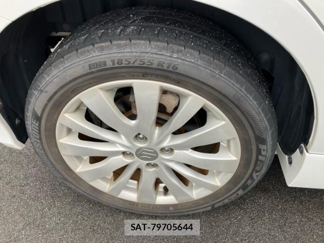 Suzuki SWIFT 2012-12 7879789-3