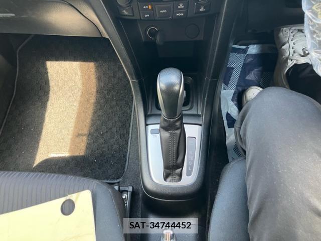 Suzuki SWIFT 2011-09 8038584-21