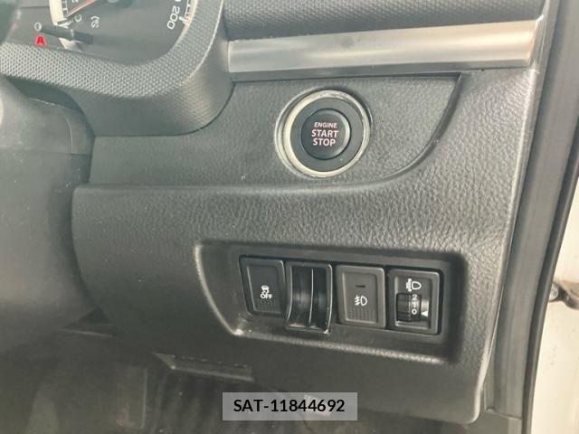Suzuki SWIFT 2015-10 8038585-13