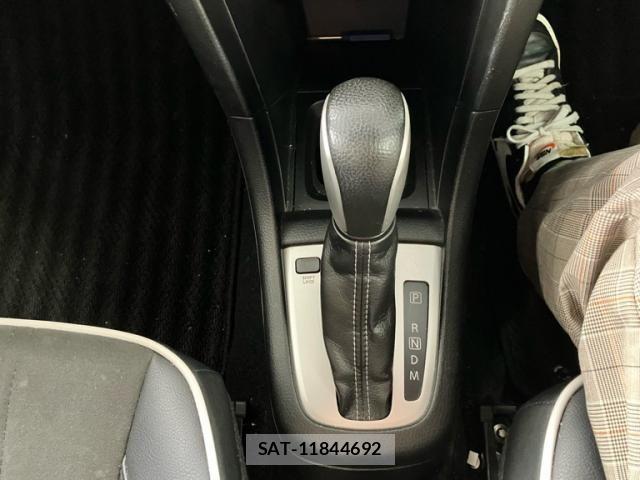 Suzuki SWIFT 2015-10 8038585-20