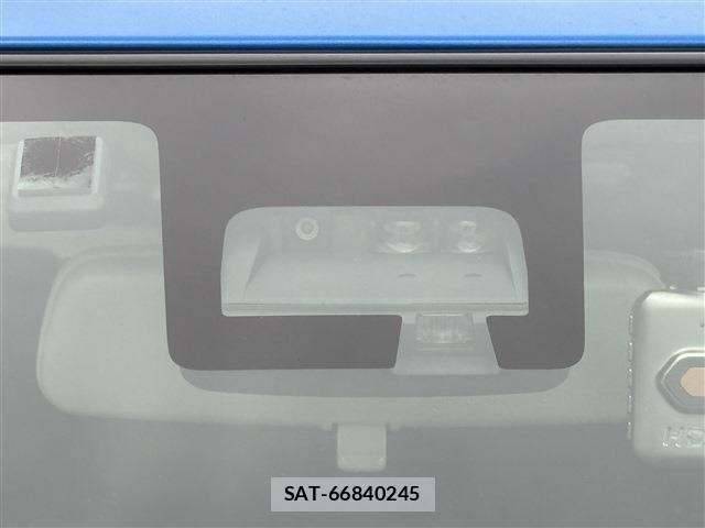Suzuki SWIFT 2018-05 8210497-15