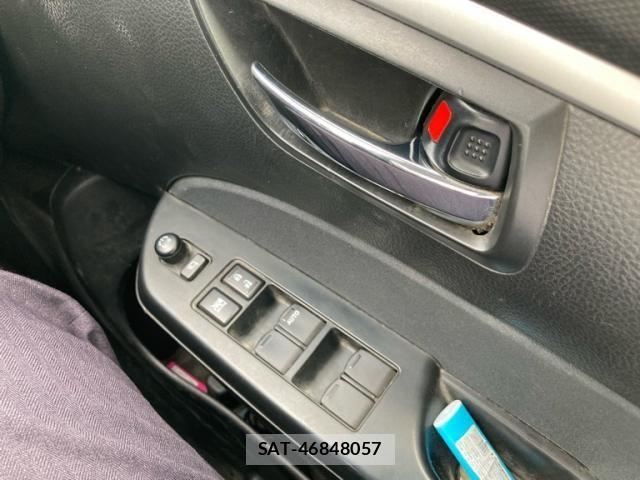 Suzuki SWIFT 2013-09 8232017-14