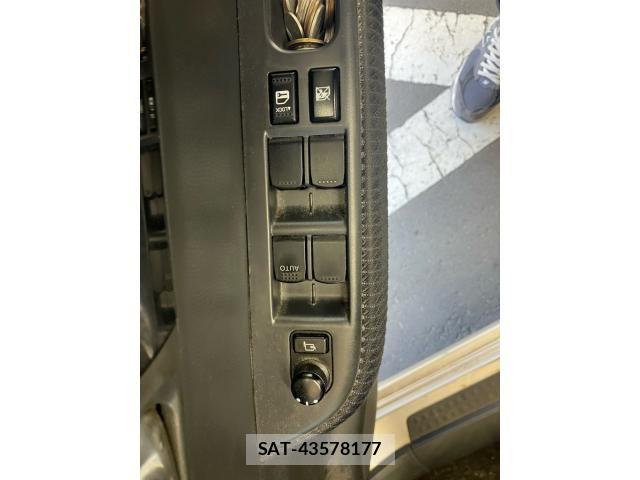Suzuki SWIFT 2007-06 8338081-13