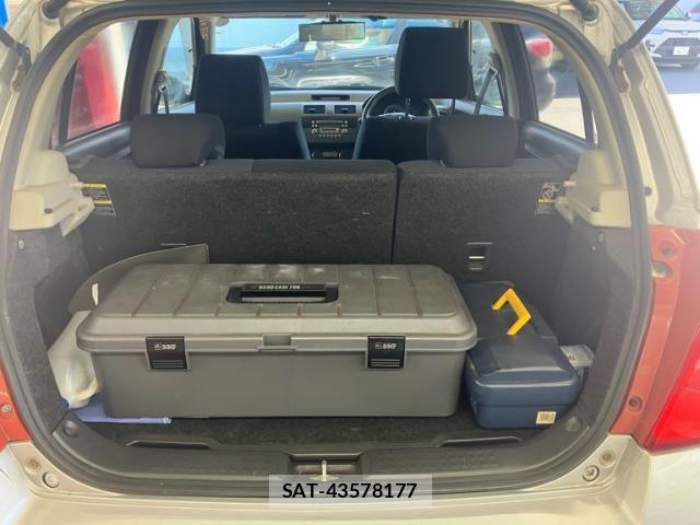 Suzuki SWIFT 2007-06 8338081-4
