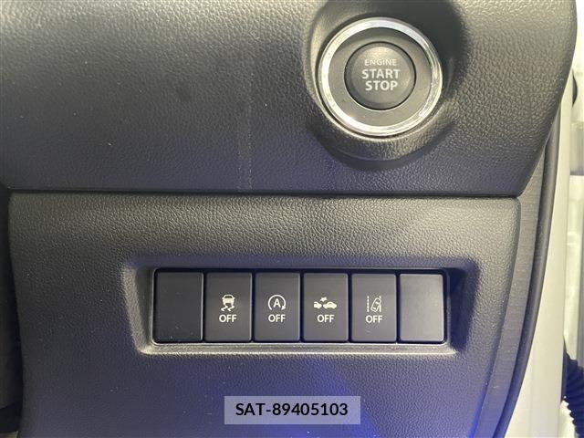 Suzuki SWIFT 2017-03 8338079-26