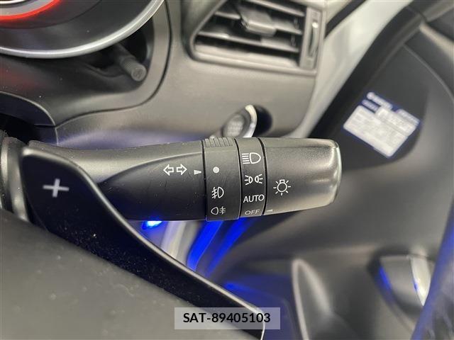 Suzuki SWIFT 2017-03 8338079-28