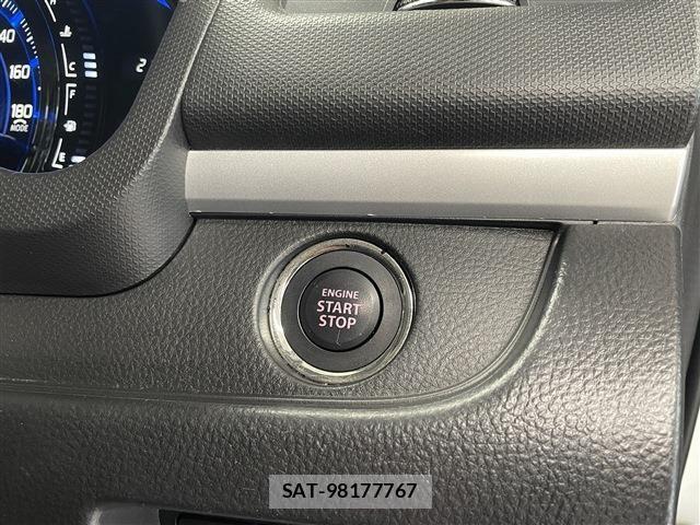 Suzuki SWIFT 2013-08 8338078-21