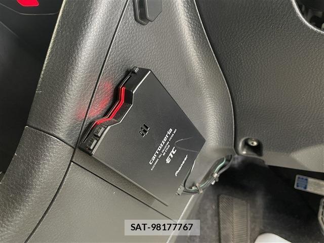 Suzuki SWIFT 2013-08 8338078-23
