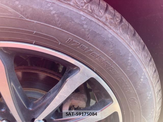 Suzuki SWIFT 2017-06 8369103-14