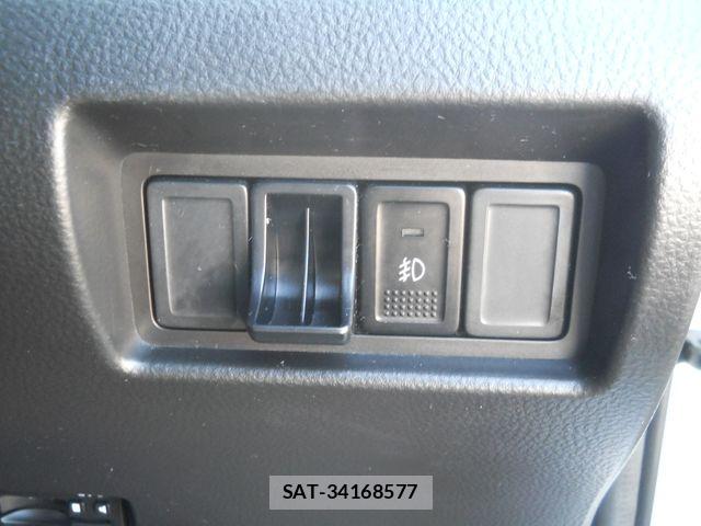 Suzuki SWIFT 2012-11 8369105-20