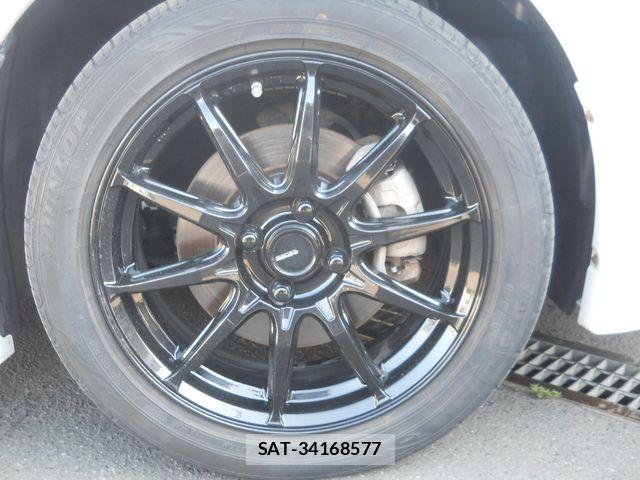 Suzuki SWIFT 2012-11 8369105-26