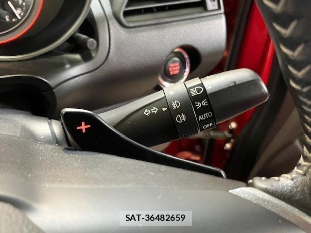 Suzuki SWIFT 2017-01 8438948-21