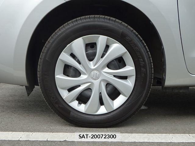 Suzuki SWIFT 2019-11 8486133-19