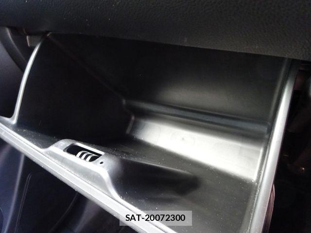 Suzuki SWIFT 2019-11 8486133-26