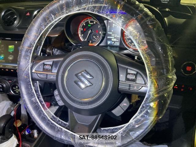 Suzuki SWIFT 2022-12 8629180-18