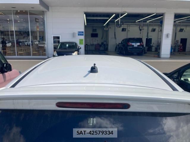 Suzuki SWIFT 2012-02 8831884-9
