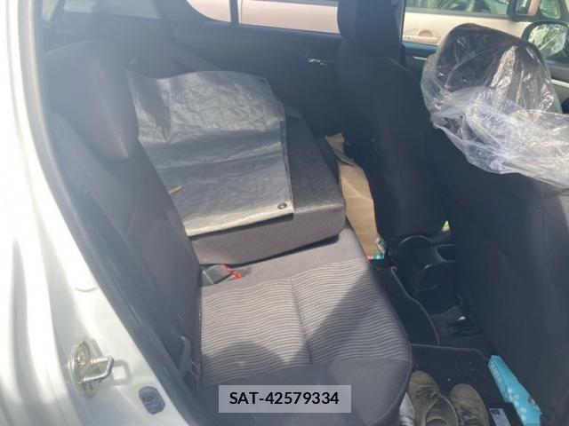Suzuki SWIFT 2012-02 8831884-13