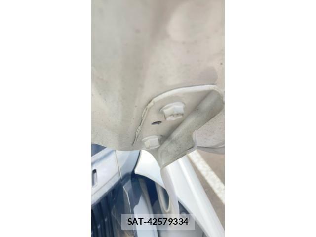 Suzuki SWIFT 2012-02 8831884-22