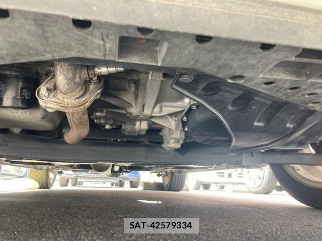 Suzuki SWIFT 2012-02 8831884-4