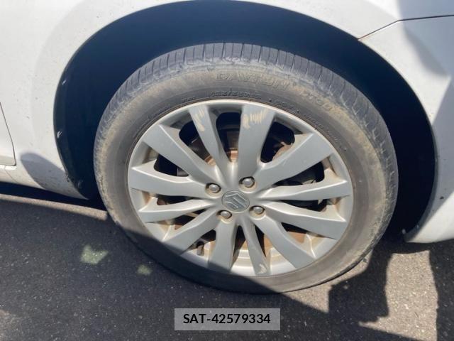 Suzuki SWIFT 2012-02 8831884-5