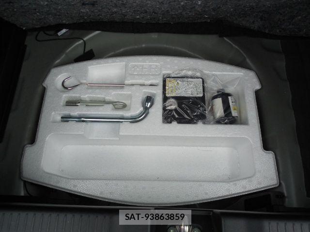 Suzuki SWIFT 2018-12 8831883-11