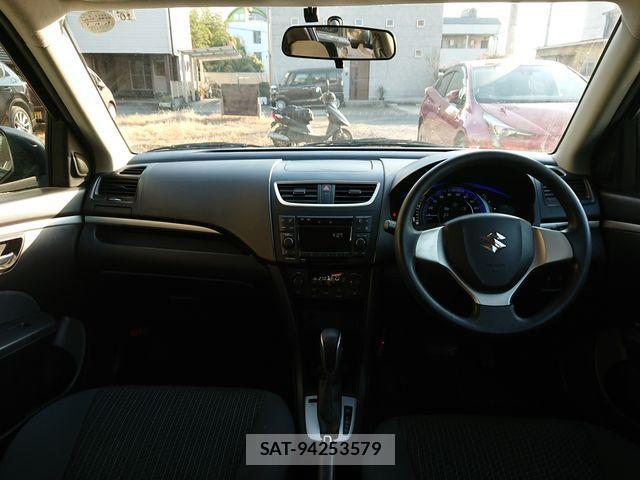 Suzuki SWIFT 2013-10 530685-1