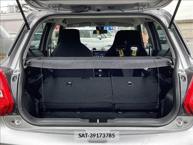 Suzuki SWIFT 2023-12 619747-15