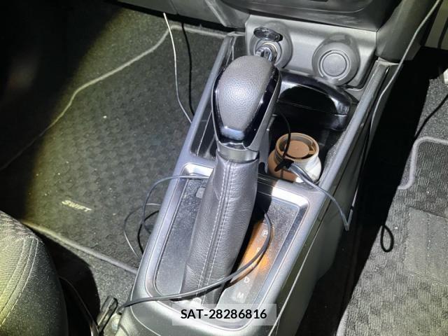 Suzuki SWIFT 2022-03 770993-17