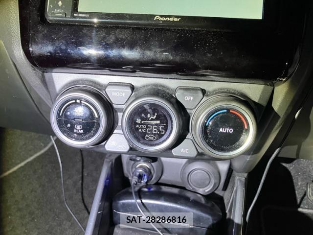 Suzuki SWIFT 2022-03 770993-18