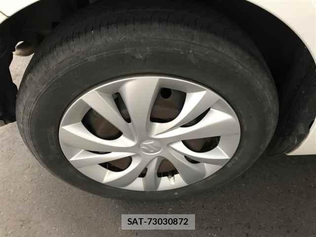 Suzuki SWIFT 2018-08 1076913-9