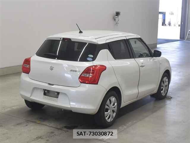 Suzuki SWIFT 2018-08 1076913-3