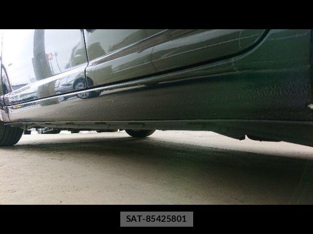 Suzuki SWIFT 2010-05 1142670-19