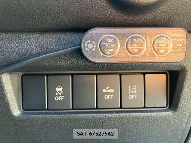 Suzuki SWIFT 2018-01 1198887-14