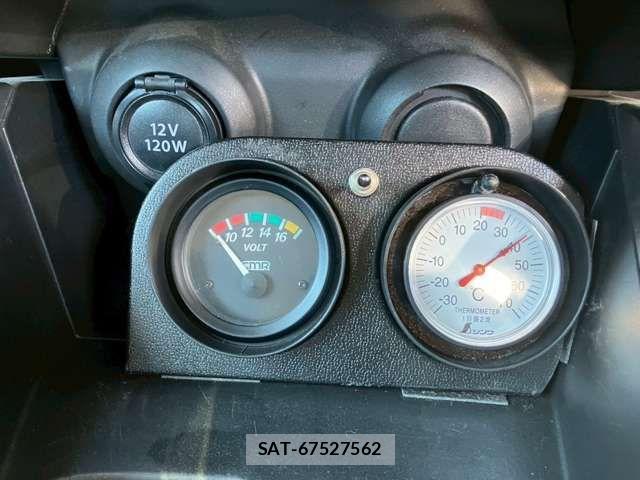 Suzuki SWIFT 2018-01 1198887-19