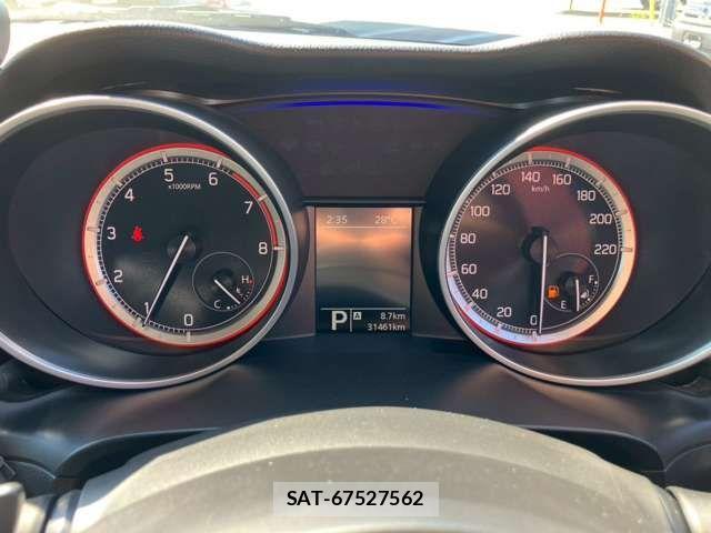 Suzuki SWIFT 2018-01 1198887-7