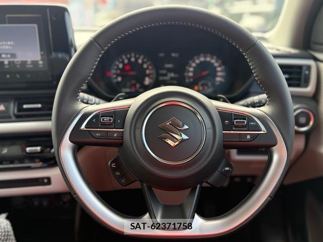 Suzuki SWIFT 2024-10 1355910-14
