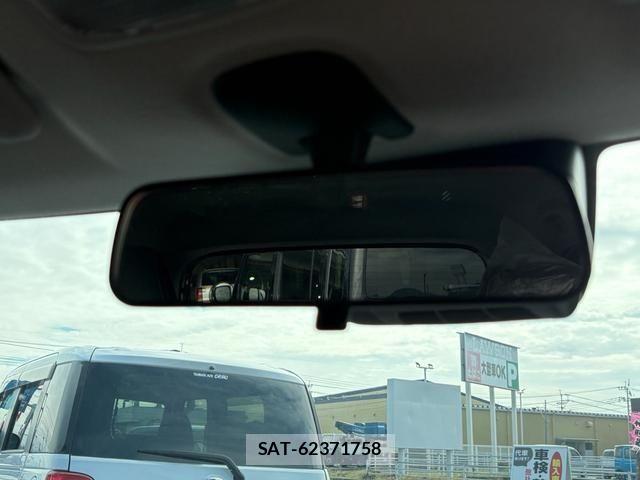 Suzuki SWIFT 2024-10 1355910-29