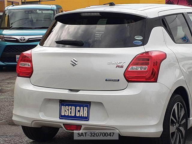Suzuki SWIFT 2017-03 1355895-10