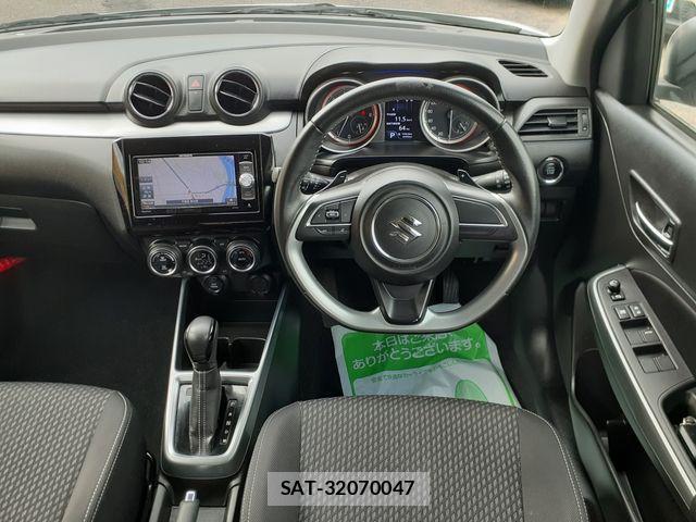 Suzuki SWIFT 2017-03 1355895-14