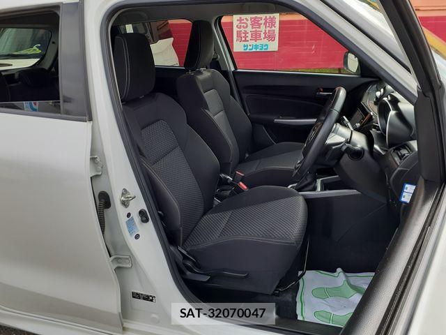 Suzuki SWIFT 2017-03 1355895-15