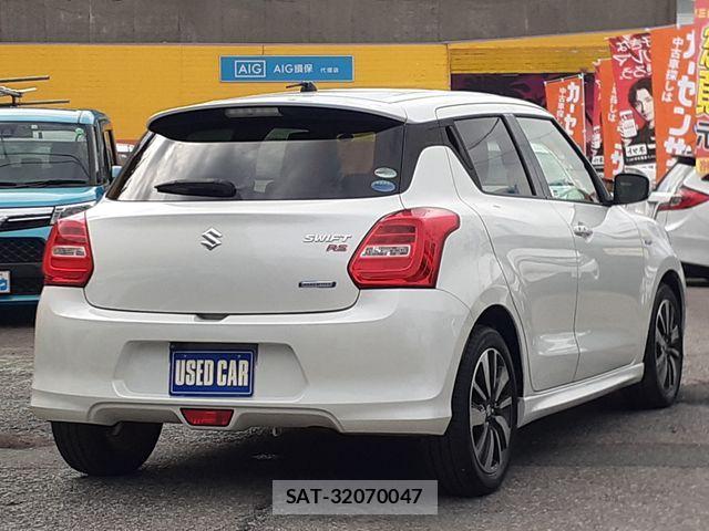 Suzuki SWIFT 2017-03 1355895-2