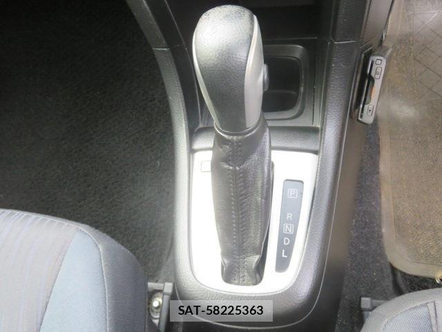 Suzuki SWIFT 2013-06 1415104-10
