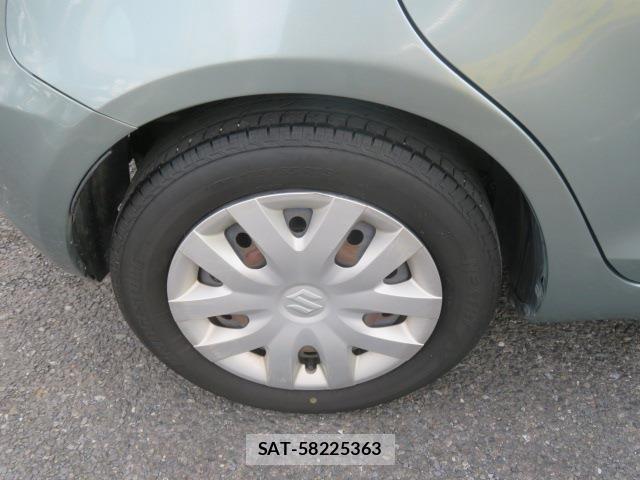 Suzuki SWIFT 2013-06 1415104-6