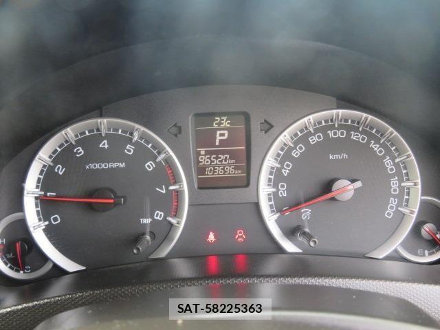 Suzuki SWIFT 2013-06 1415104-7