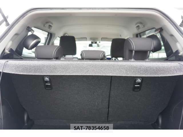 Suzuki SWIFT 2017-04 1417427-10