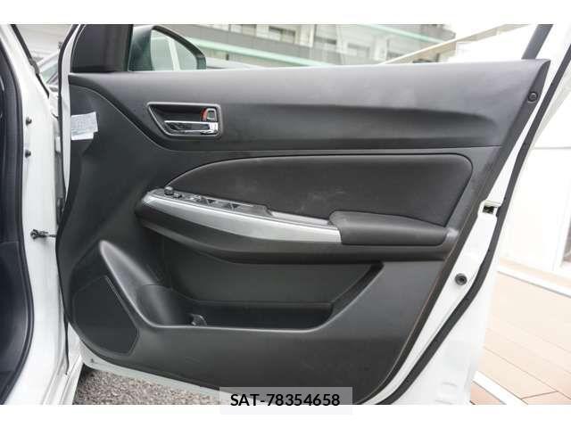 Suzuki SWIFT 2017-04 1417427-6